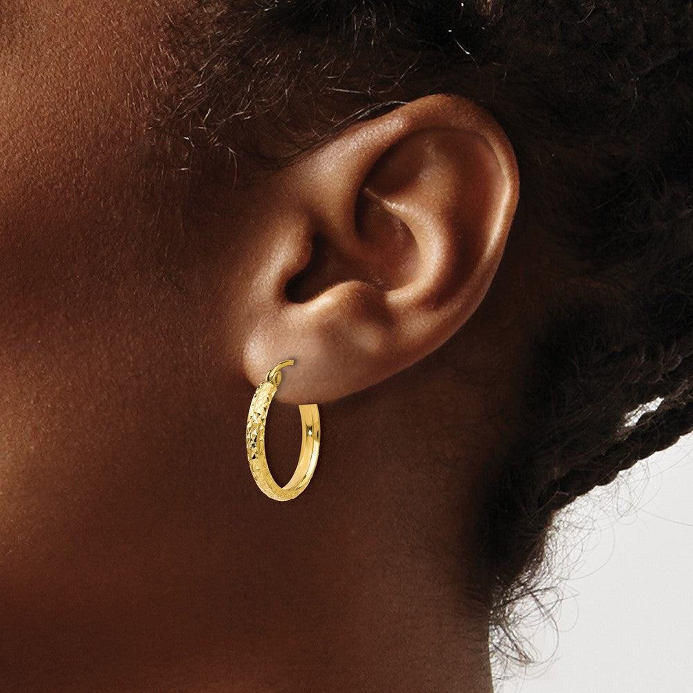 10K Diamond-cut 2.8x18mm Hollow Hoop Earrings