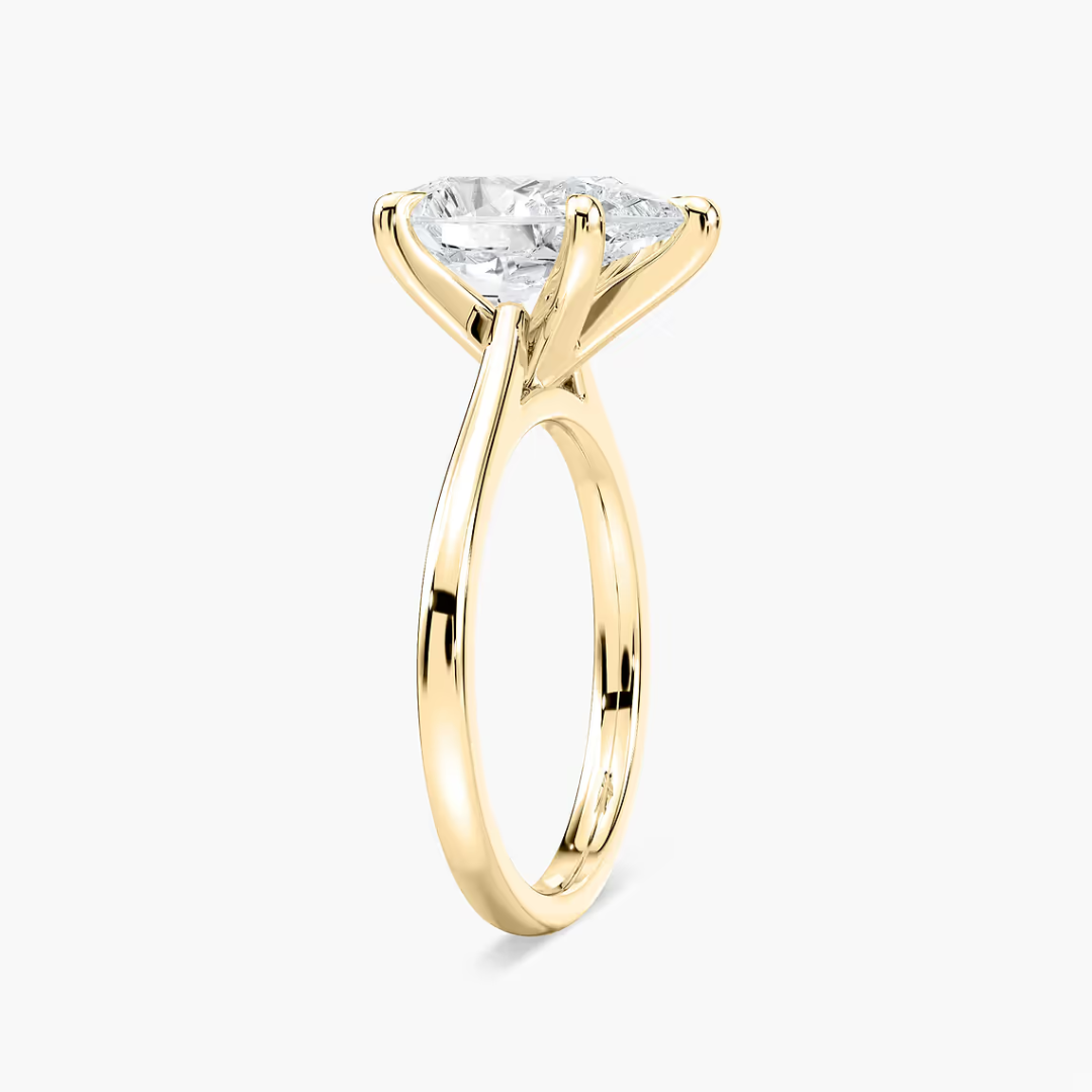 Pear Dior Claw Prong Solitaire Stackable