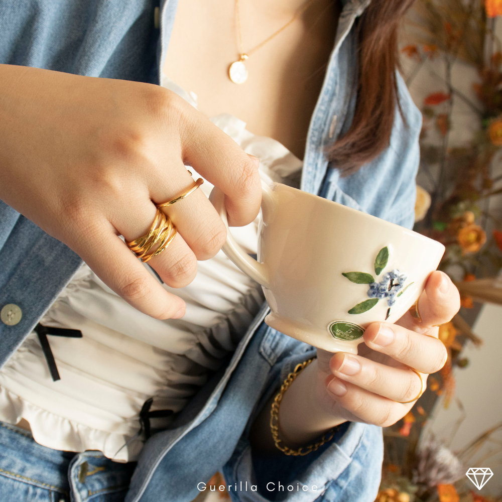 THE ELSY GOLD RING