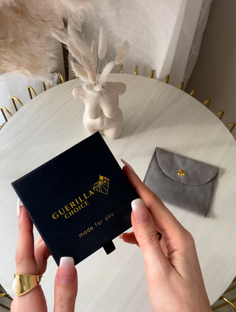 ELISE CHARM GOLD EARRINGS