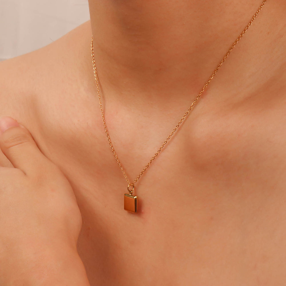 IGERNE DELACROIX NECKLACE