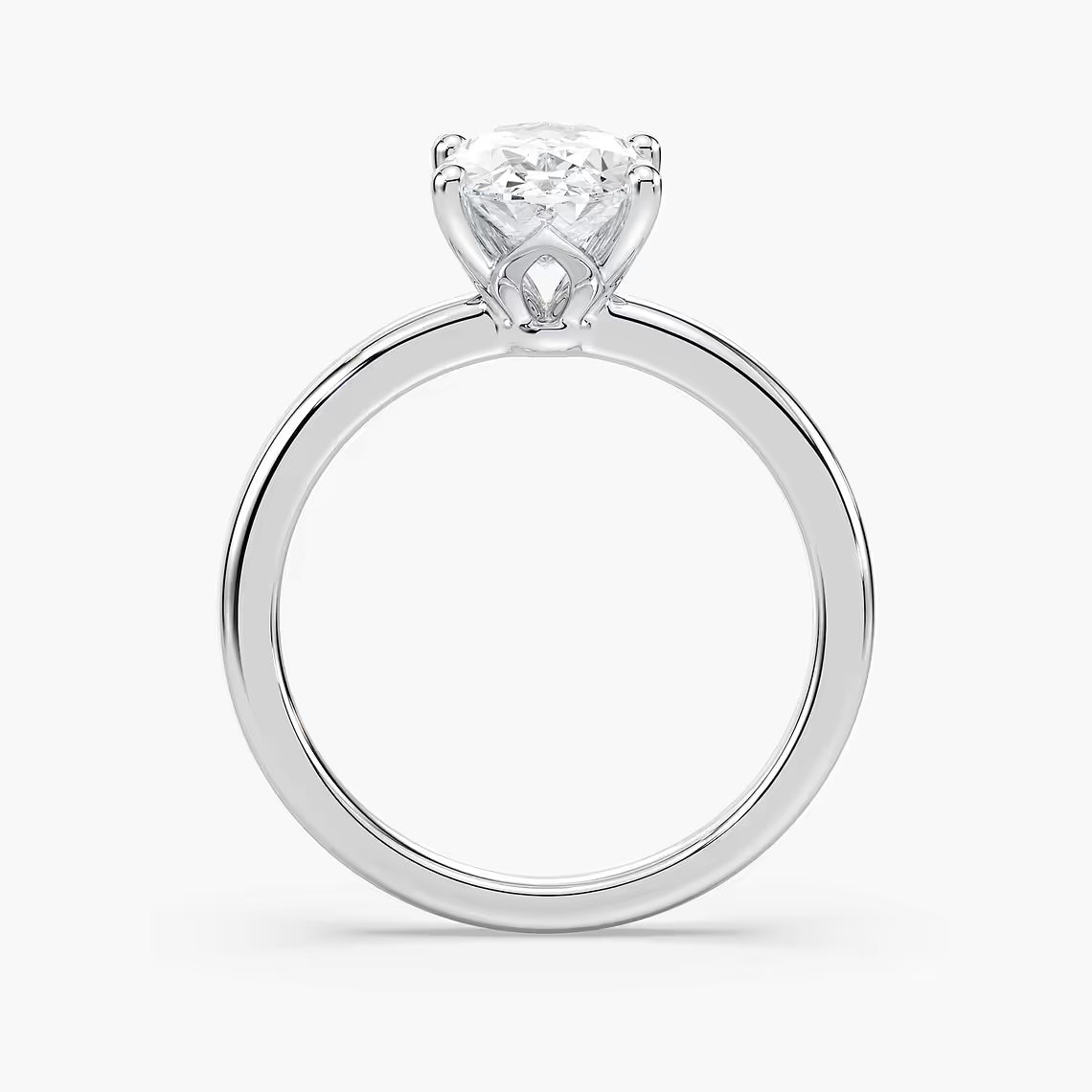 *Oval Traditional Solitaire