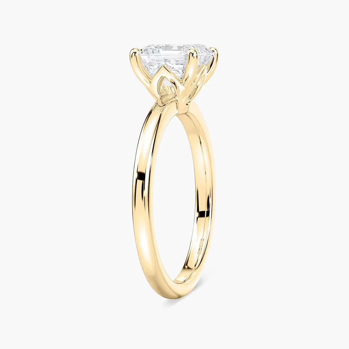 *Asscher Traditional Solitaire