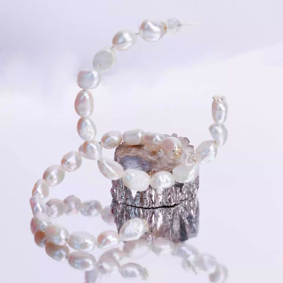 DIANNE CLEMENT PEARL EARRINGS