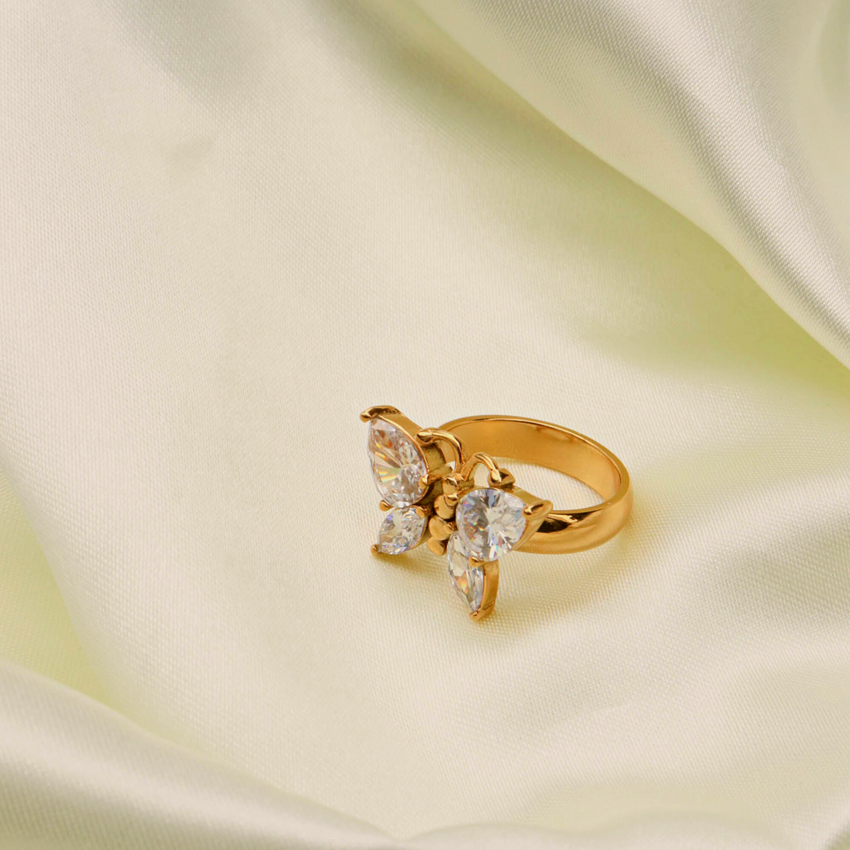 JULIETTE BONNAIRE RING