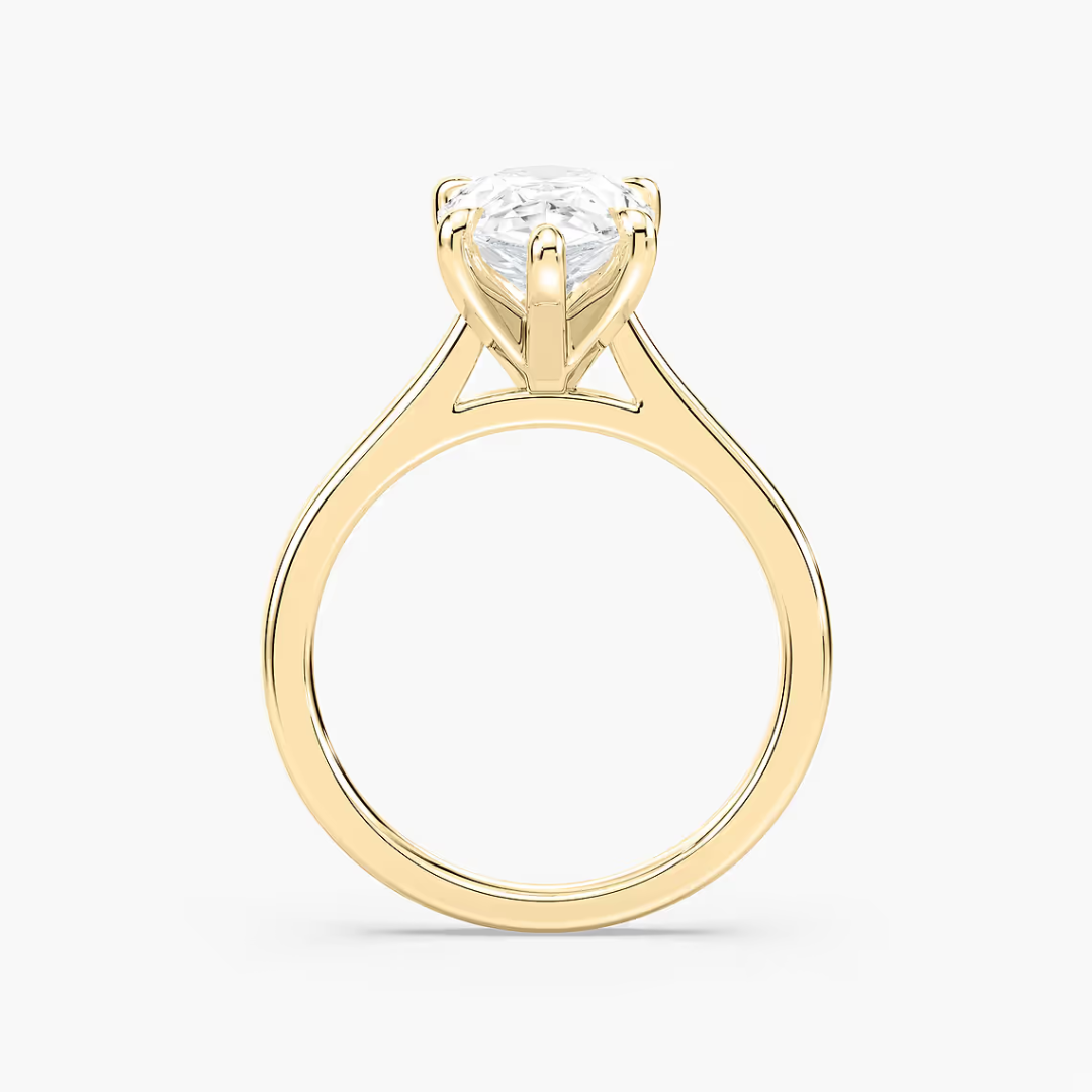 *Pear Dior Claw Prong Solitaire Stackable