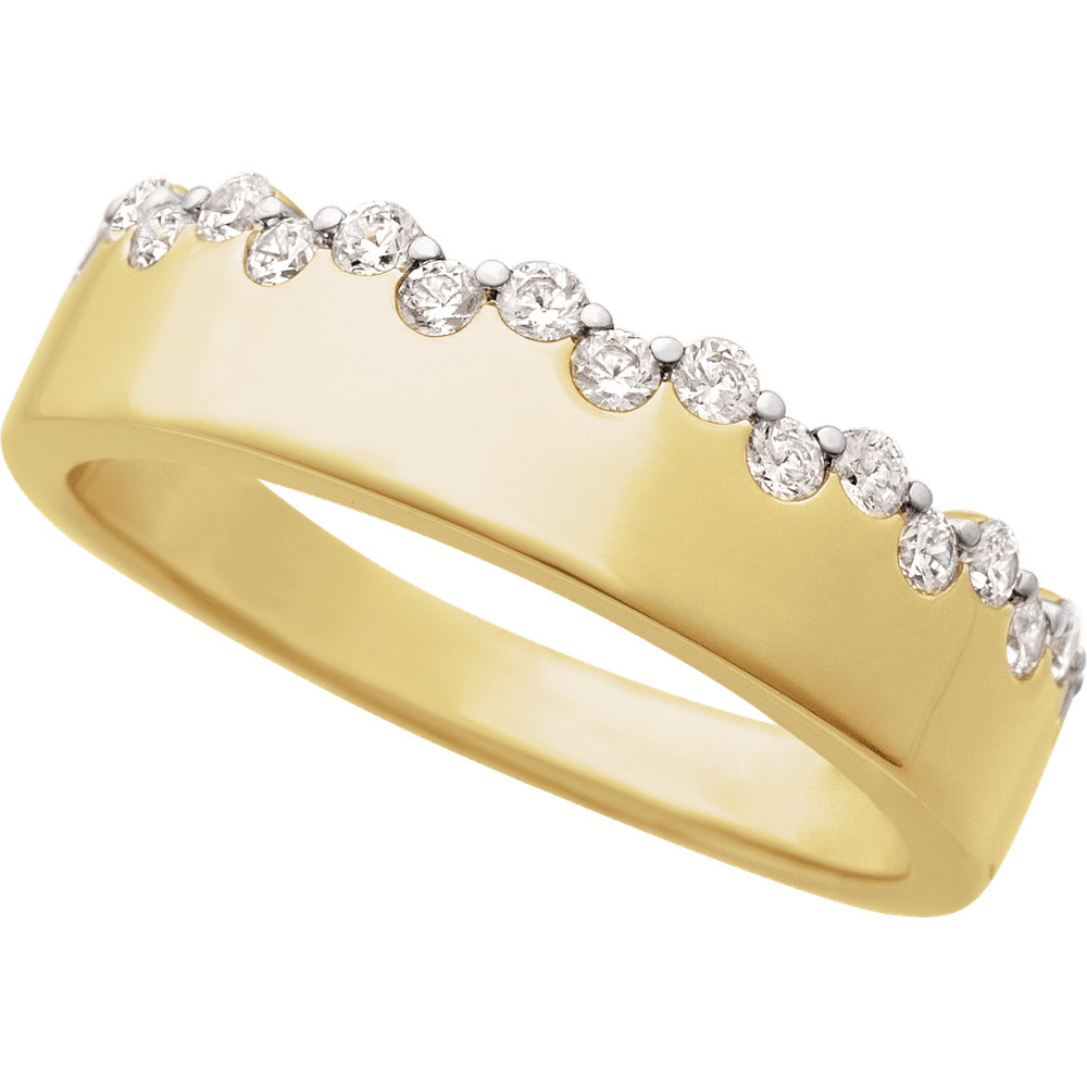 L’Allure Élégante Diamond Pavé Band Ring