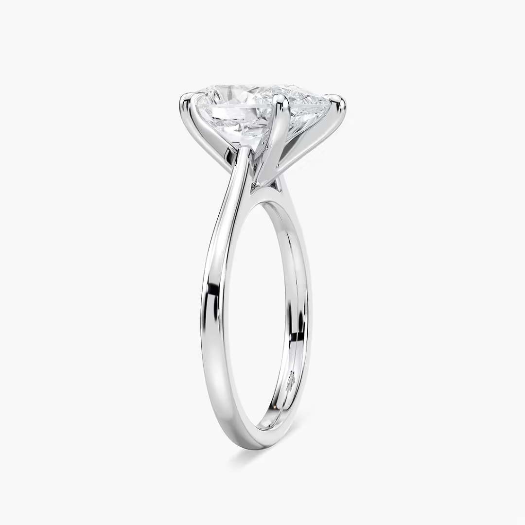 *Pear Dior Claw Prong Solitaire Stackable