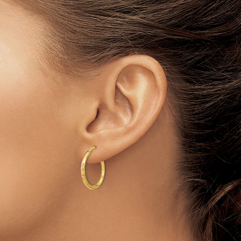 14K 2mm Polished Diamond-cut Hoop Earrings