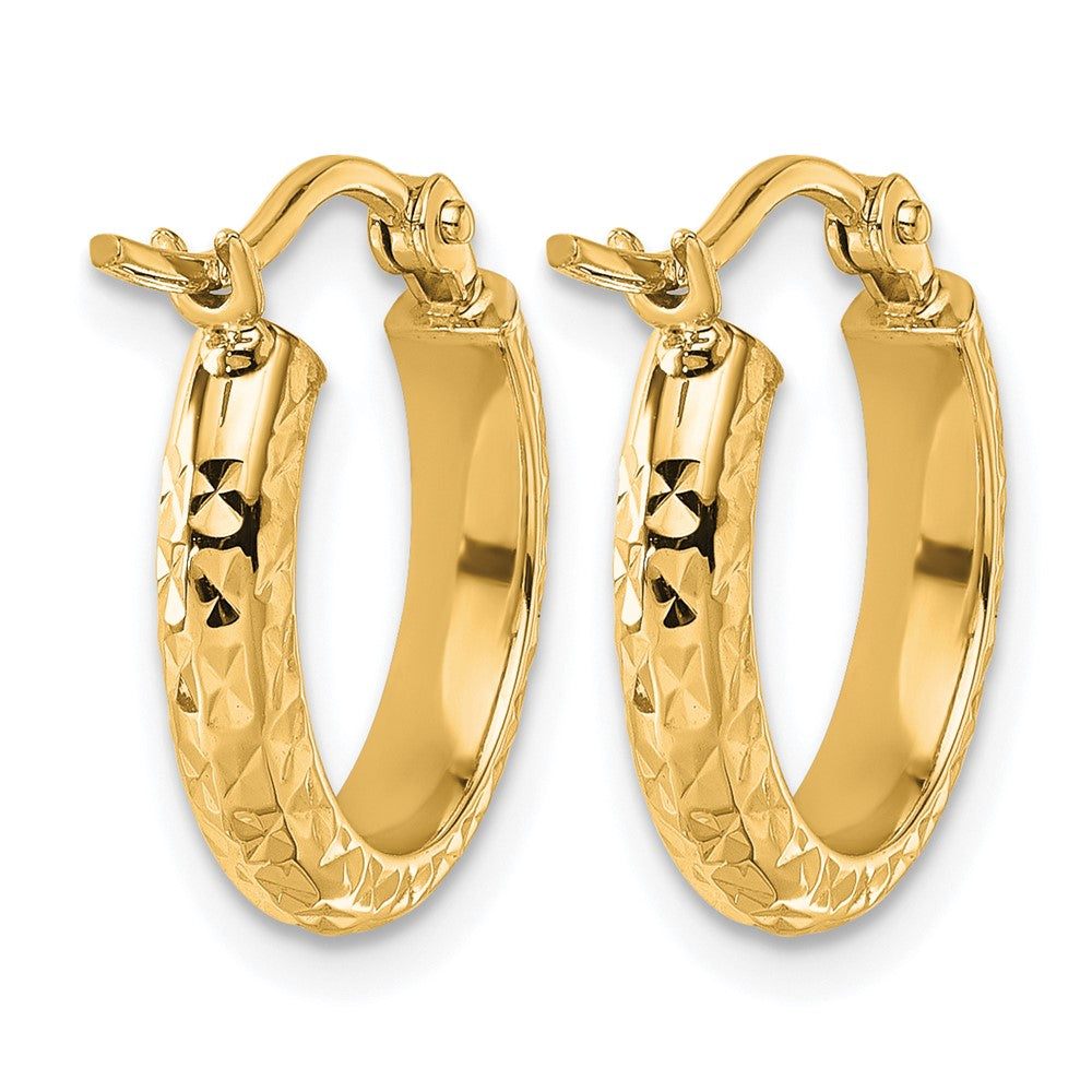 14K Diamond-cut 2.5x15mm Hollow Hoop Earrings